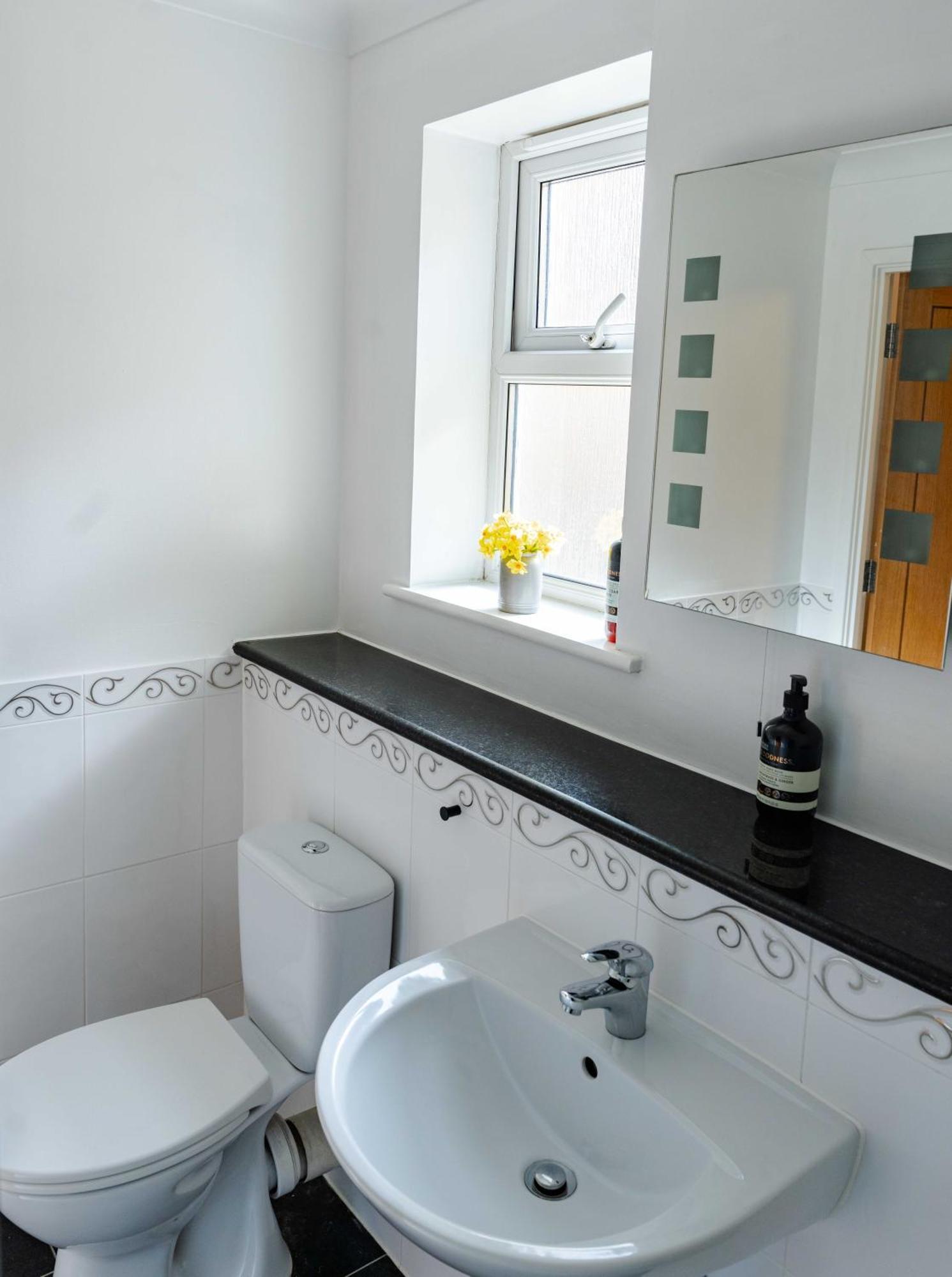 Modern Apartment Near Old Town With Parking Margate Exterior foto